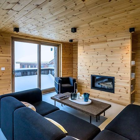 Home By U - Chalet 2 Сен-Мартен-де-Бельвиль Экстерьер фото
