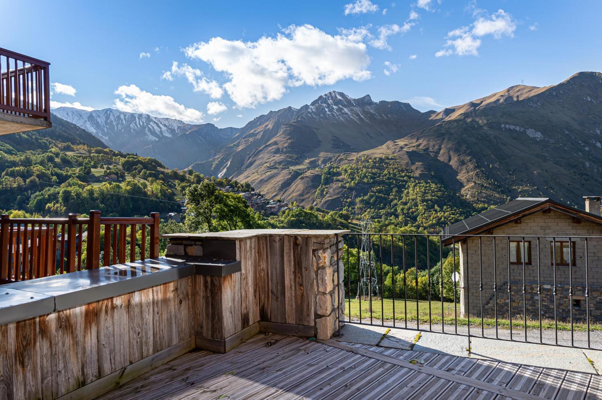 Home By U - Chalet 2 Сен-Мартен-де-Бельвиль Экстерьер фото