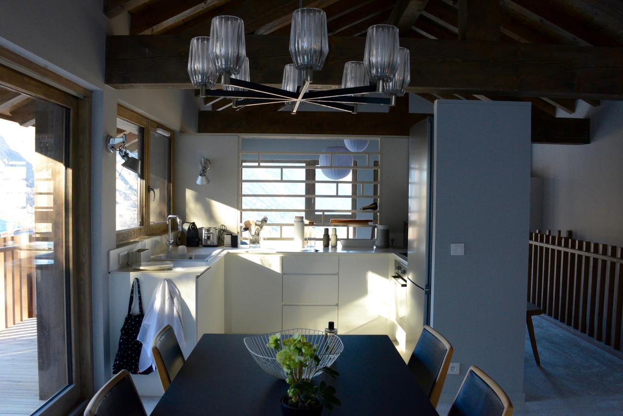 Home By U - Chalet 2 Сен-Мартен-де-Бельвиль Экстерьер фото